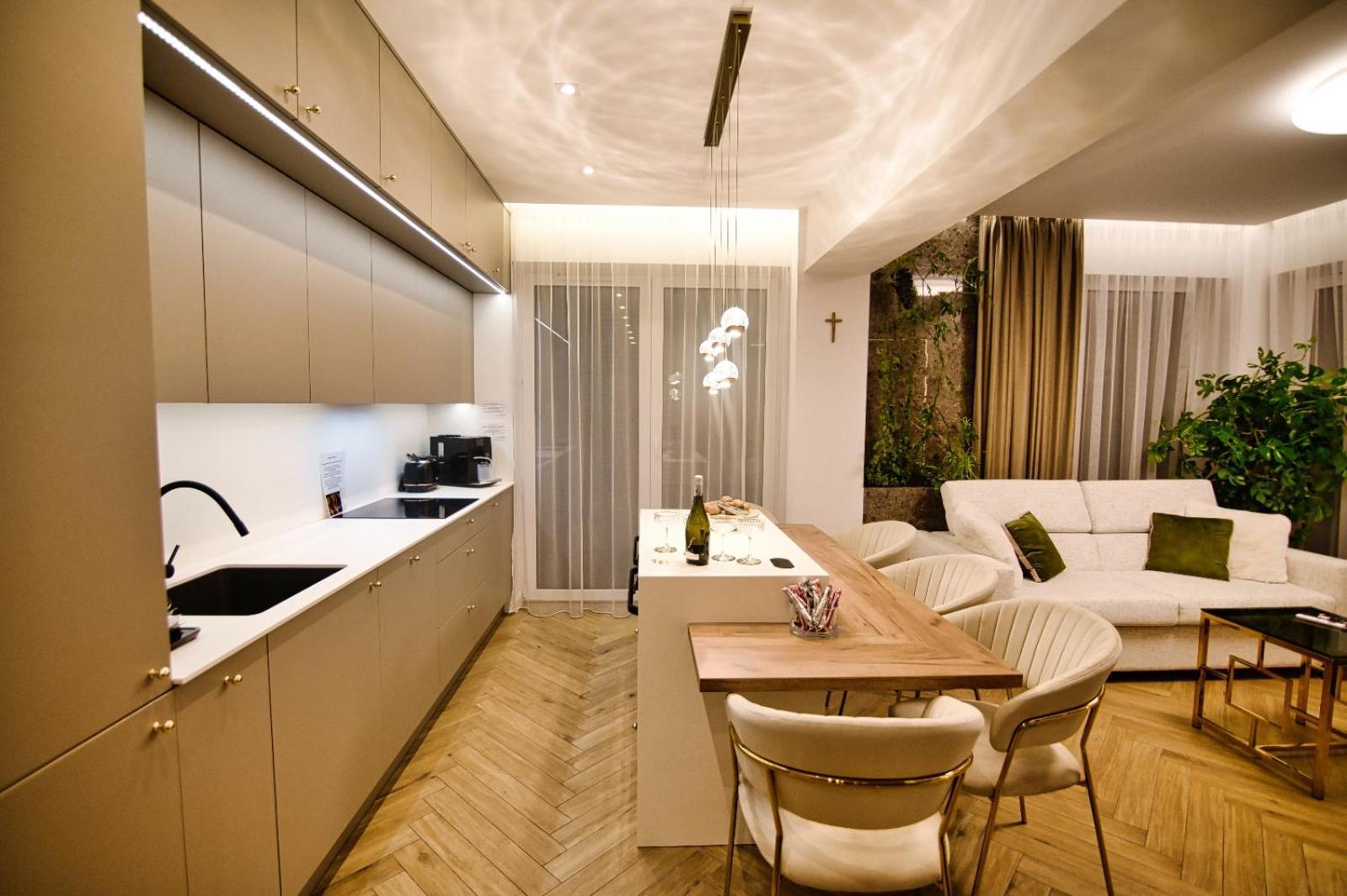 Apartamento Apartament "Zlote Lwy 18" Zator Exterior foto